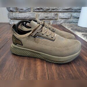 Flux Adapt Waterproof Runner Green Athletic Knit Sneakers Mens 8 / Womens 9.5